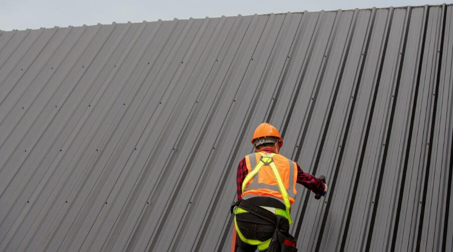 Professional residential roofers in Hartsville, IN